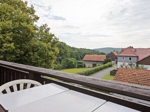 Balcony - Neat Apartment in Gilserberg near River with Sauna (Gilserberg)