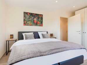 别墅 | 4 多间卧室、特色家居、床单