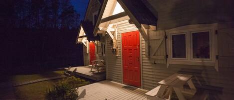 Bungalow | Exterior detail