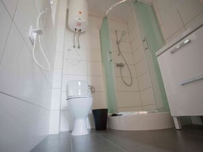 Bungalow | Bathroom | Hair dryer - Bungalow in Pomeranian With Garden (Ustka)
