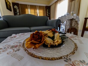 Dining - Delightful Holiday Home in Tolo With Balcony (Nafplio)
