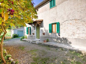 House | Exterior