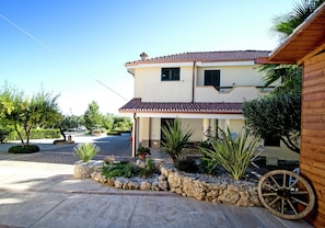 Apartment | Bahagian luar