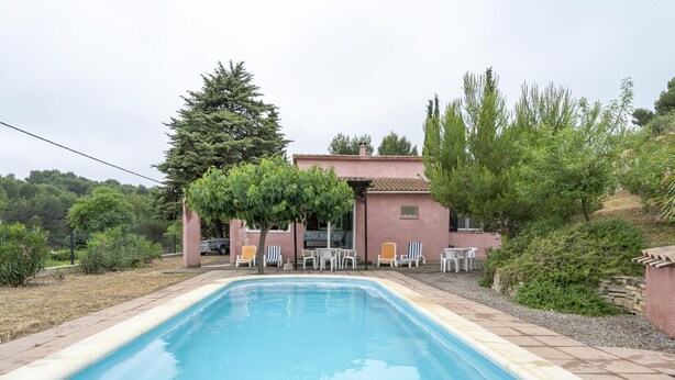 Outdoor pool - Lovely Villa in Soleil D'oc With Swimming Pool (Pouzols-Minervois)