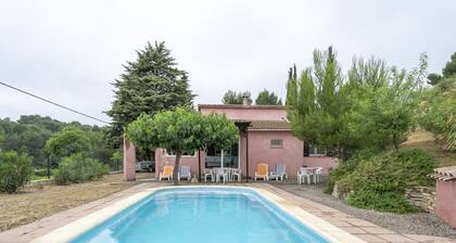 Lovely Villa in Soleil D'oc With Swimming Pool