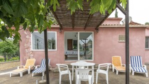 Exterior - Lovely Villa in Soleil D'oc With Swimming Pool (Pouzols-Minervois)