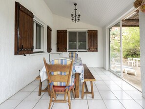 Balcony - Lovely Villa in Soleil D'oc With Swimming Pool (Pouzols-Minervois)