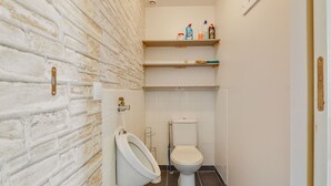 Shower, towels - Serene Farmhouse in Sainteny With Boules Court (Terre-et-Marais)