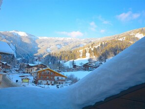 Exterior - Mountain-view Chalet in Zell Am See With Sauna (Zell am See)