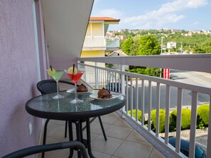 Apartment | Balcony