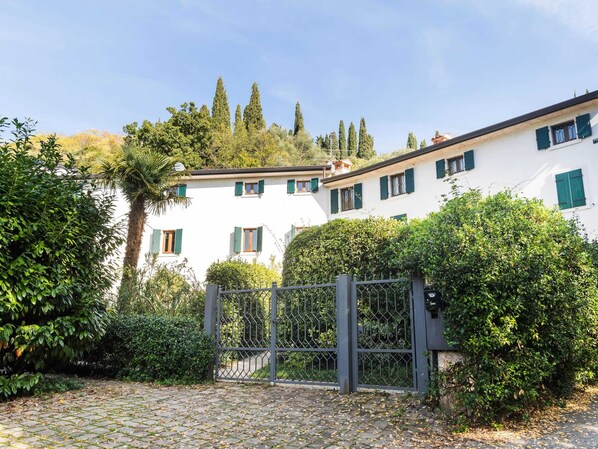 House | Exterior - Belvilla by OYO Orione (Caprino Veronese)