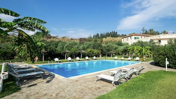 Piscina all'aperto