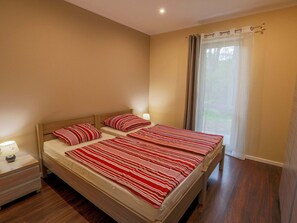 洋房 | 2 間臥室、布置獨特、熨斗/熨衣板、床單