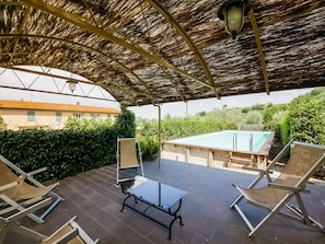 Balcony - Appealing Apartments in Cantagrillo With Shared Pool (Serravalle Pistoiese)