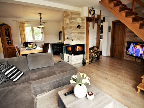 Atractive Detached Villa With Private Heated Swimming Pool and Covered Terrace