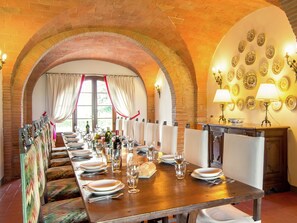Dining - Luxurious Apartment in Casciana Terme With Barbecue (Casciana Terme Lari)