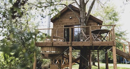Romantic Woodland Chalet