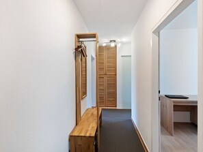 2 bedrooms, minibar, bed sheets - Elegant Apartment in Bad Ischl near Traun River (Bad Ischl)