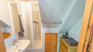 Shower dan handuk