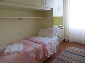 2 bedrooms, individually furnished, bed sheets - Beautiful Mansion in Mason With Garden (Montebello Vicentino)