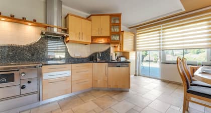 Holiday Home Near Lake