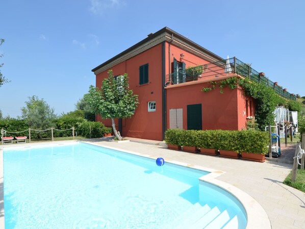 Apartment | Pool | Outdoor pool, sun loungers