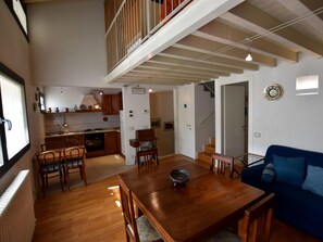 Dining - Cozy Apartment in Lovere near Lake (Lovere)