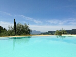 House | Pool | Indoor pool, outdoor pool - Holiday Home in Pescia With Swimming Pool (Pescia)