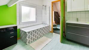 Bathroom - Welcoming Holiday Home in Sommervieu With Garden & Terrace (Sommervieu)