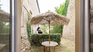 Balcony - Welcoming Holiday Home in Sommervieu With Garden & Terrace (Sommervieu)