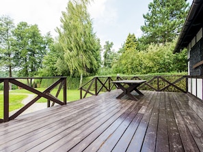 Balcony - Aesthetic Holiday Home in Wielka Wies With Terrace (Steszew)