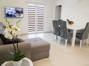 Dining - Apartment in Imotski Near Blue Lake (Imotski)