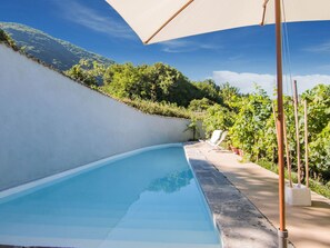 Outdoor pool - Historic Holiday Home in Cosenza near Pollino Park (Mormanno)