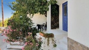 Reception - Inviting Apartment in Therma With Balcony (Ikaria)
