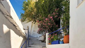 Unclassified image, 5 of 25, button - Delightful Apartment in Therma With Balcony (Ikaria)