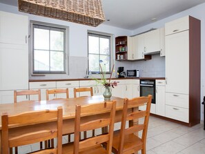 House | Private kitchen - Farmhouse in Genderen With Terrace (Genderen)