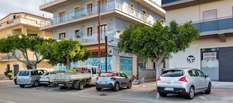 Appealing Apartment in Torre Melissa near Sea Beach