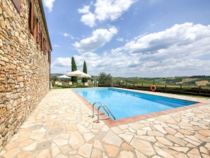 Pool - Heritage Farmhouse in Poggibonsi With Swimming Pool (Poggibonsi)