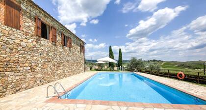 Heritage Farmhouse in Poggibonsi With Swimming Pool
