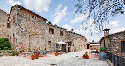 Farmhouse With Swimming Pool, Surrounded by Chianti Vineyards and Hills