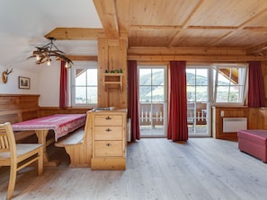 Dining - Apartment in Sankt Margarethen im Lungau near Slopes (Sankt Margarethen im Lungau)
