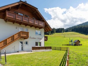 Exterior - Apartment in Sankt Margarethen im Lungau near Slopes (Sankt Margarethen im Lungau)