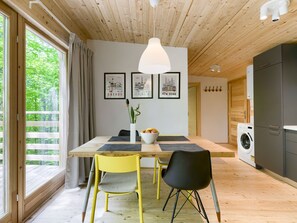 Dining - Quaint Chalet in Drenovac Raducki Among Trees (Gospic)