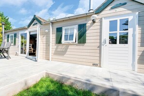 Exterior - Chalet in Stegeren Near Hiking Trails (Stegeren)