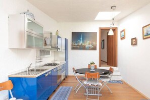 House | Private kitchen | Coffee/tea maker, highchair, cookware/dishes/utensils