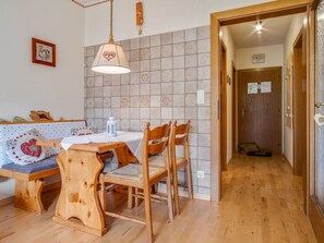 Dining - Splendid Apartment in Bad Kleinkirchheim Surrounded by Peaks (Bad Kleinkirchheim)