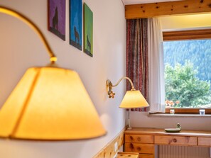 1 bedroom, bed sheets - Splendid Apartment in Bad Kleinkirchheim Surrounded by Peaks (Bad Kleinkirchheim)