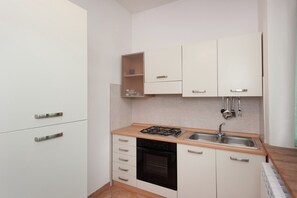 Private kitchen - Farmhouse Near Lake Trasimeno With Pool (Passignano sul Trasimeno)