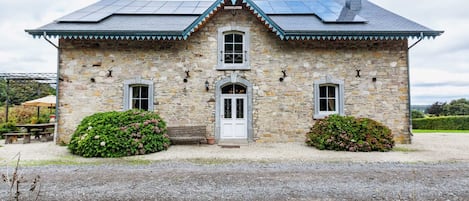 House | Exterior