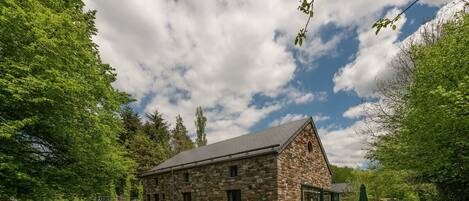 House | Bahagian luar